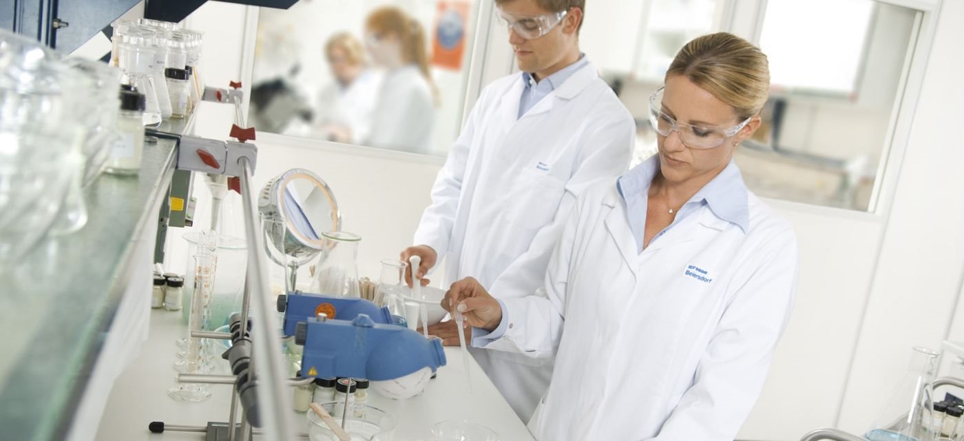 alergie na kosmetyki Stage